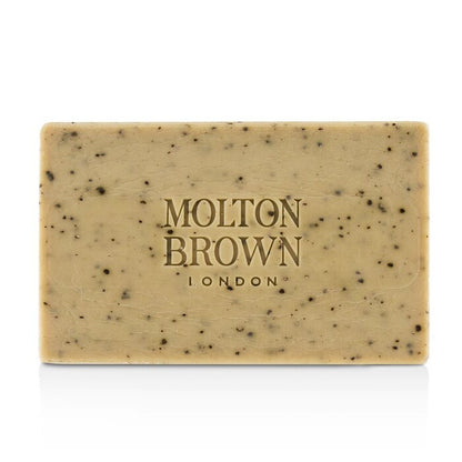 Molton Brown Re-Charge Körperpeeling-Riegel mit schwarzem Pfeffer, 250 g