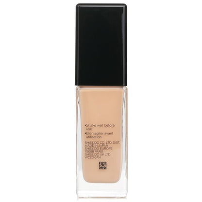 Shiseido Synchro Skin Radiant Lifting Foundation – 240 Quartz 30 ml